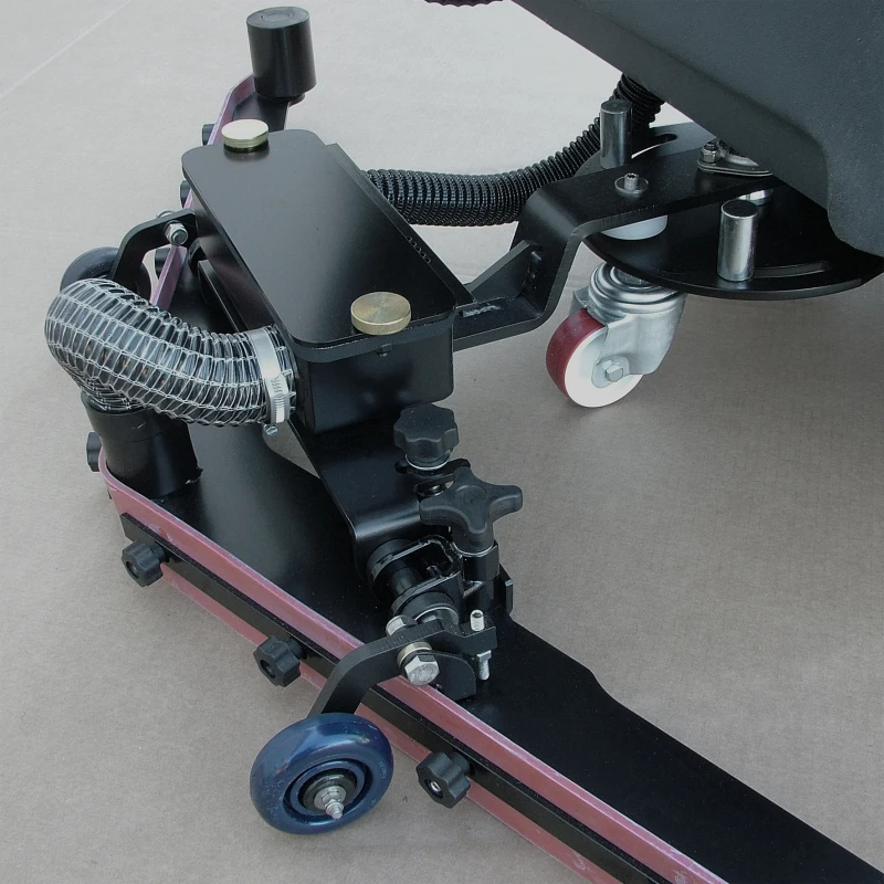 Comfort M 102 - podlahový mycí stroj